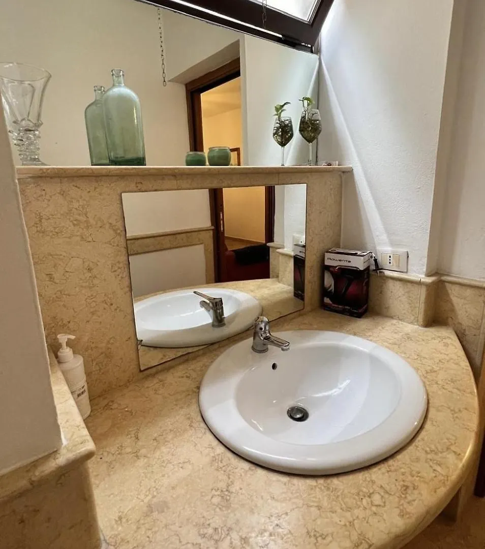 Spina Home Palermo Centro Storico 0*,  イタリア